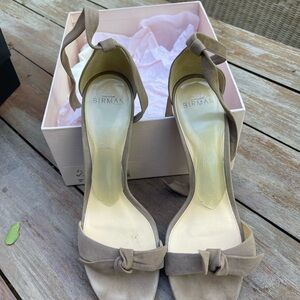 Beautiful suede Clarita heels cameo color size 42